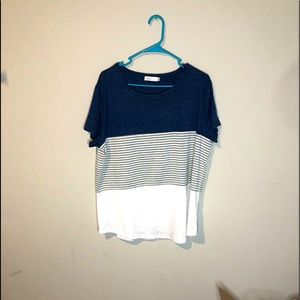XXL blue and white blouse with gray stripes in the middle.